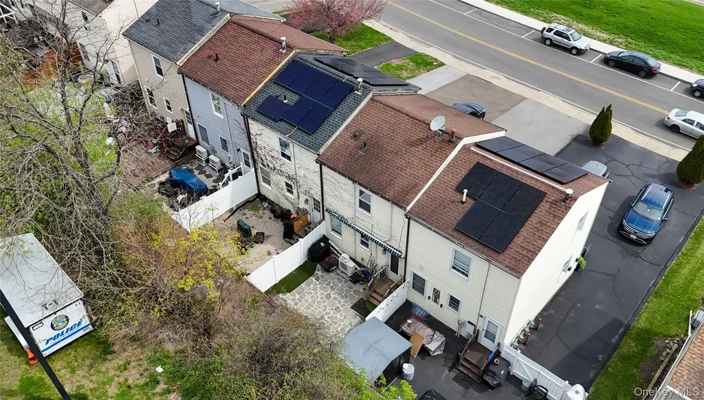 16 Washington Place Newburgh NY 12550