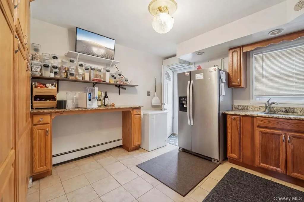 16 Washington Place Newburgh NY 12550
