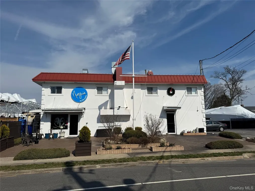 505 S Main Street Freeport NY 11520
