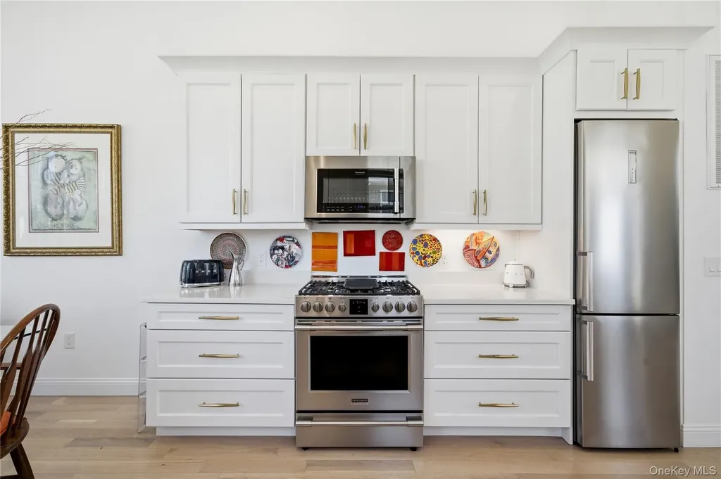 214 Belmont Circle Yaphank NY 11980