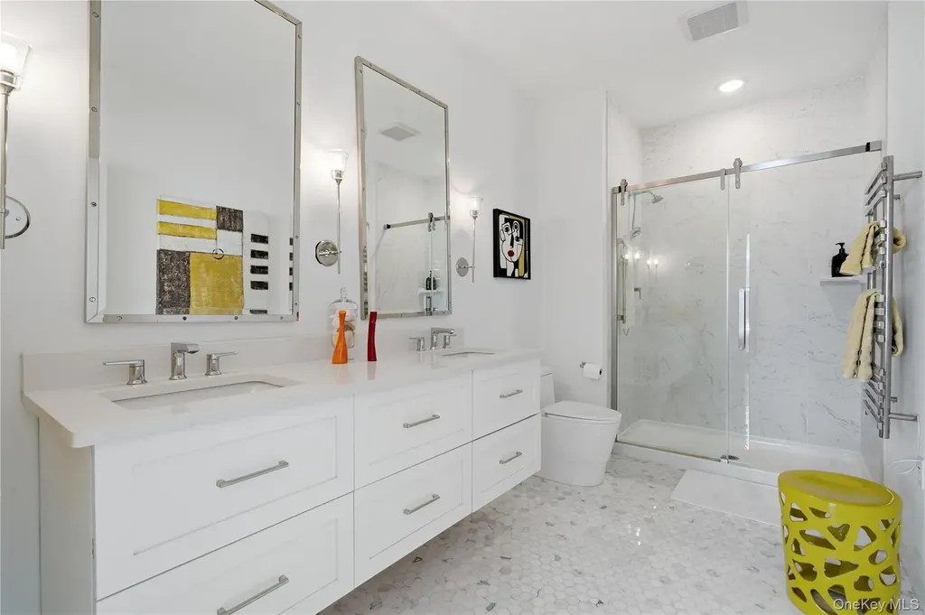214 Belmont Circle Yaphank NY 11980