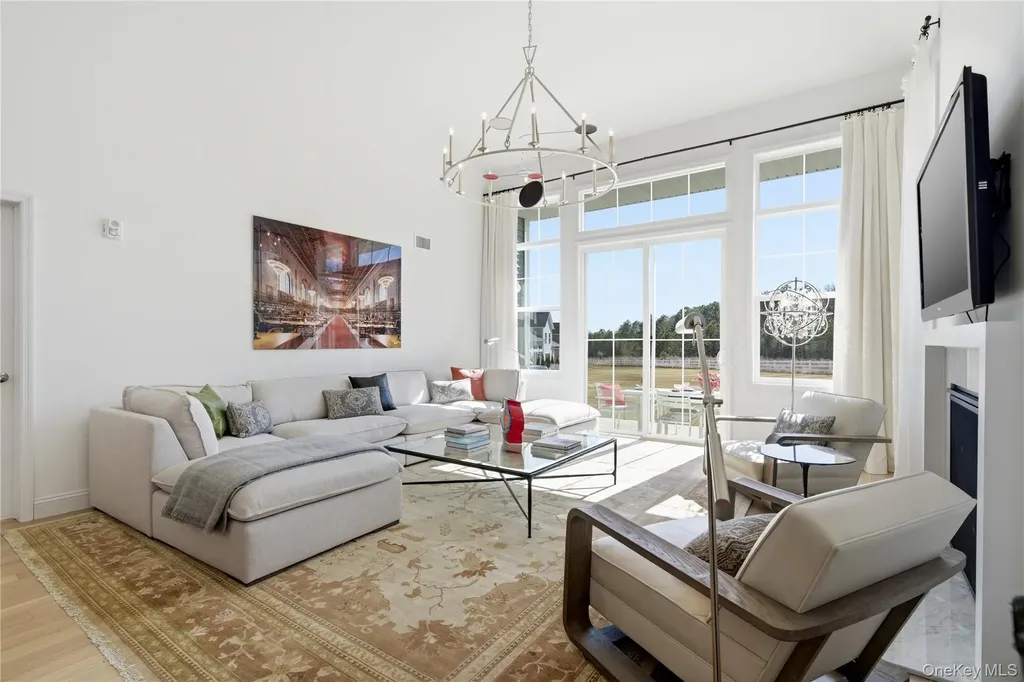 214 Belmont Circle Yaphank NY 11980