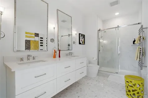 214 Belmont Circle Yaphank NY 11980