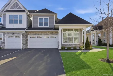 214 Belmont Circle Yaphank NY 11980