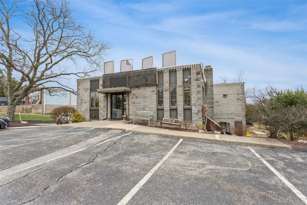 1995 Route 6 Carmel NY 10512