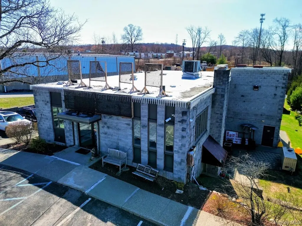 1995 Route 6 Carmel NY 10512