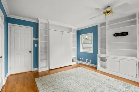 42 Iselin Terrace Larchmont NY 10538