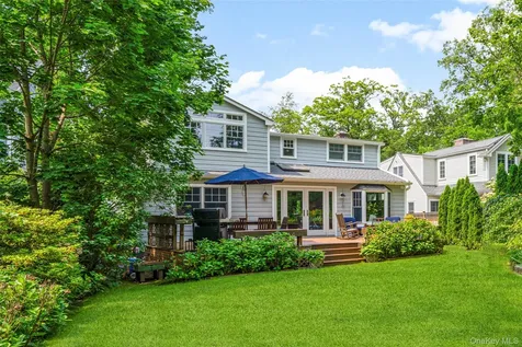 42 Iselin Terrace Larchmont NY 10538