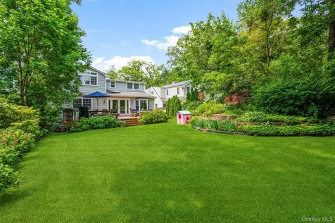 42 Iselin Terrace Larchmont NY 10538