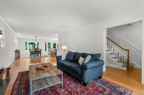 42 Iselin Terrace Larchmont NY 10538