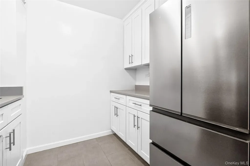 2244 Bronx Park E Bronx NY 10467