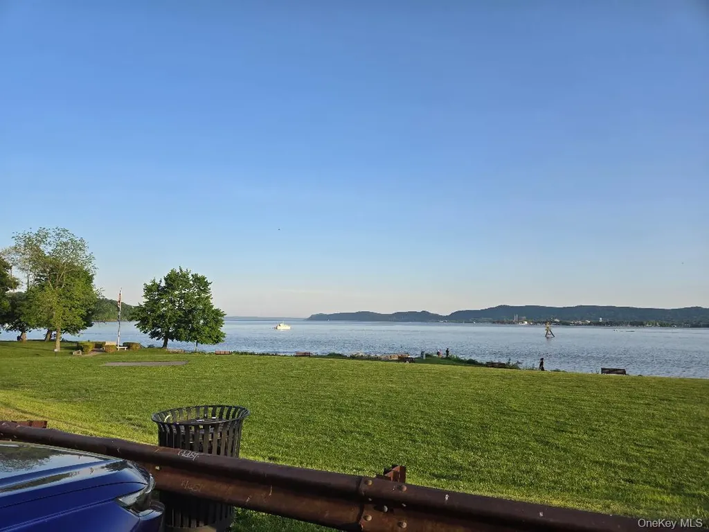 139 8th Street Verplanck NY 10596