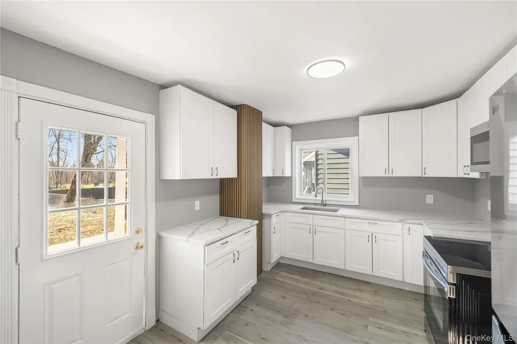 96 Creek Road Poughkeepsie NY 12601