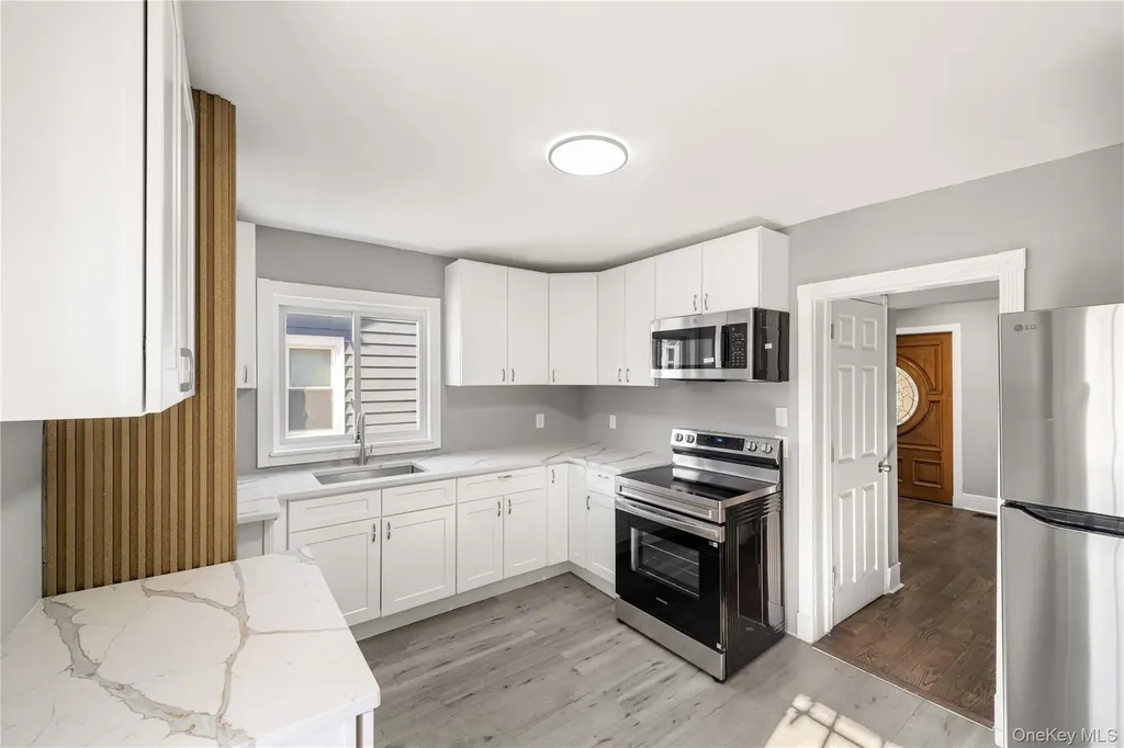 96 Creek Road Poughkeepsie NY 12601