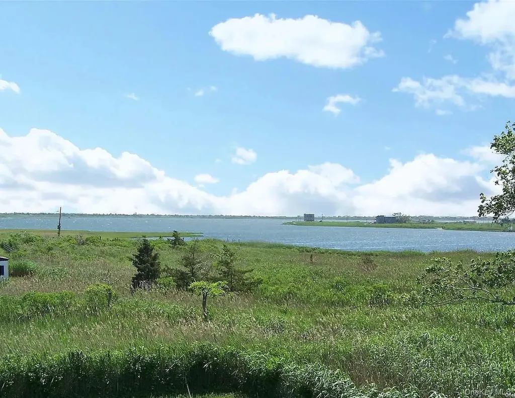 36 Magnolia Drive Mastic Beach NY 11951