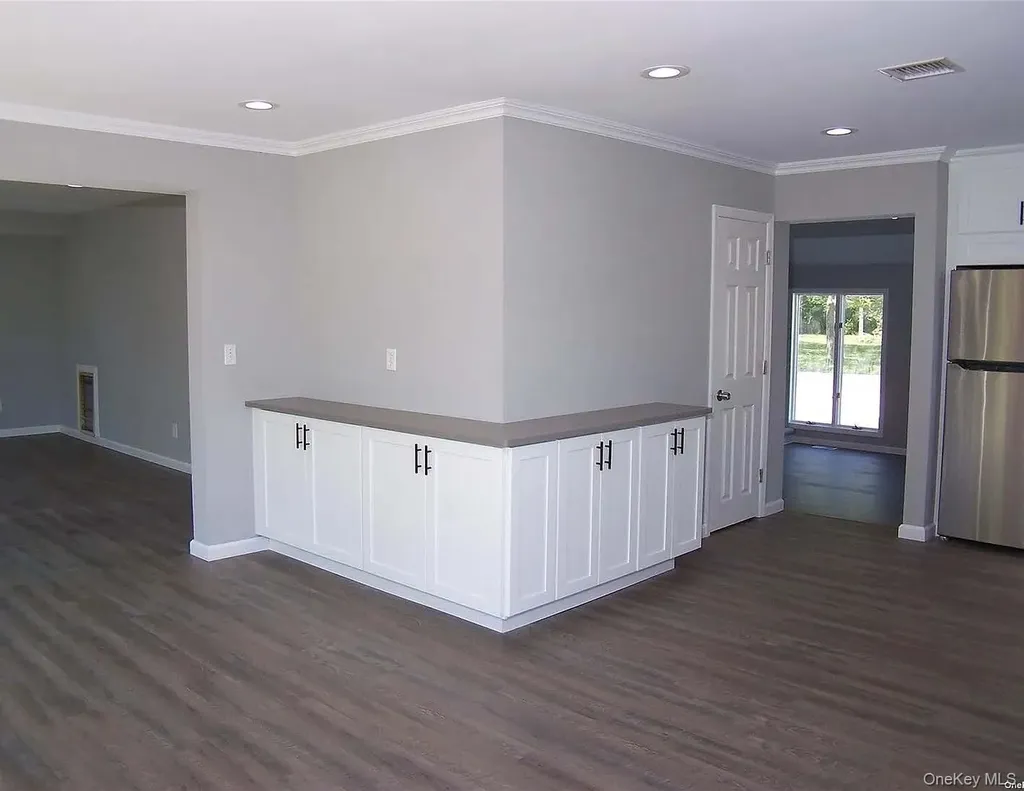 36 Magnolia Drive Mastic Beach NY 11951