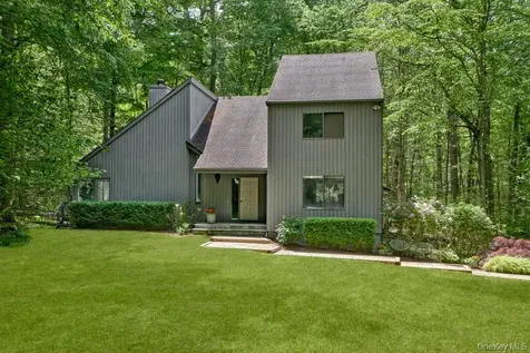 10 Bisbee Lane South Salem NY 10590