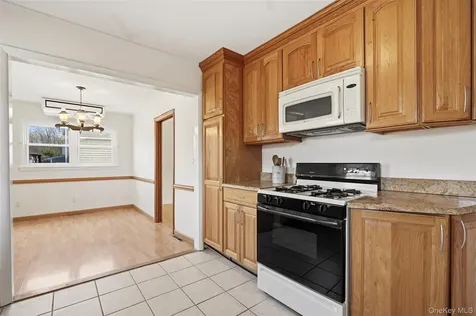59 Brook Street Mahopac NY 10541