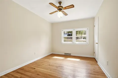 59 Brook Street Mahopac NY 10541