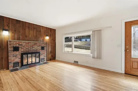 59 Brook Street Mahopac NY 10541