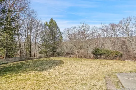 59 Brook Street Mahopac NY 10541