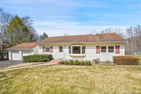 59 Brook Street Mahopac NY 10541