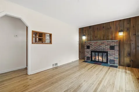 59 Brook Street Mahopac NY 10541