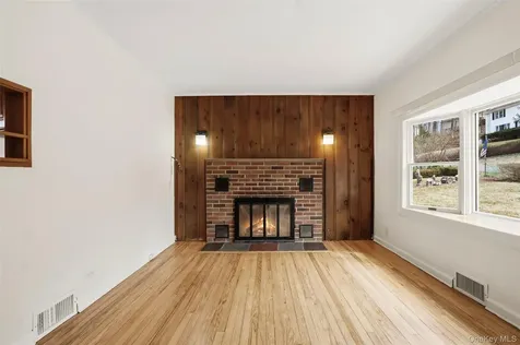 59 Brook Street Mahopac NY 10541