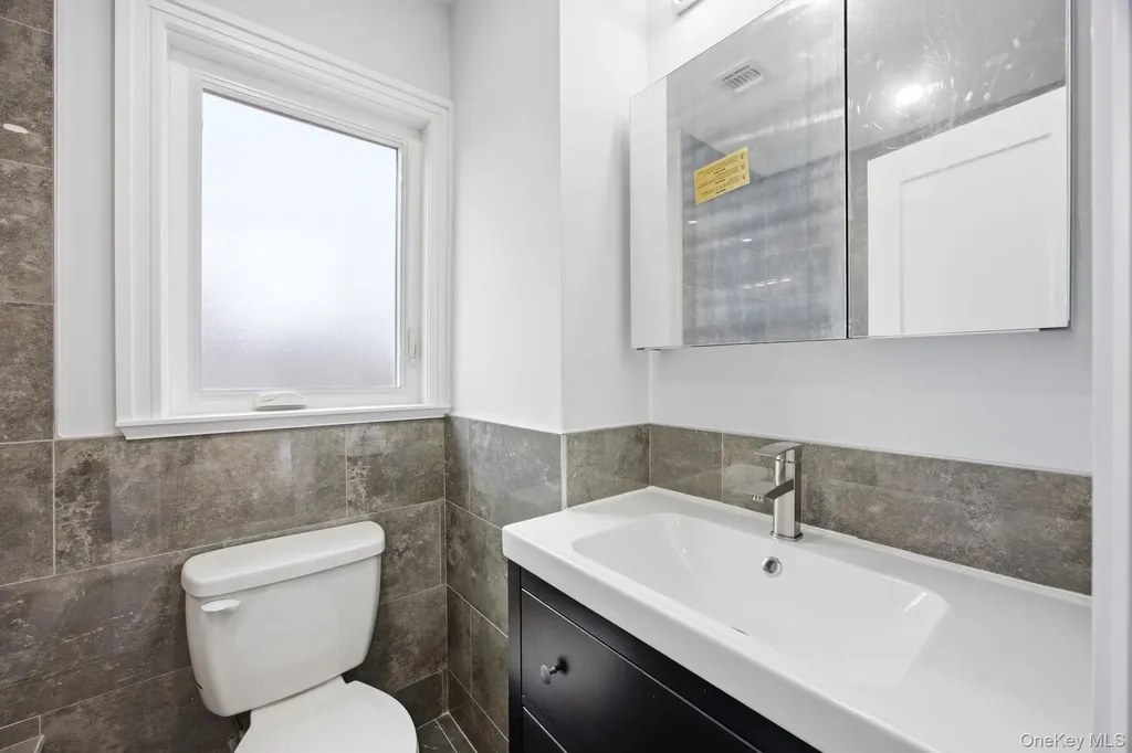 96 Coale Staten Island NY 10314