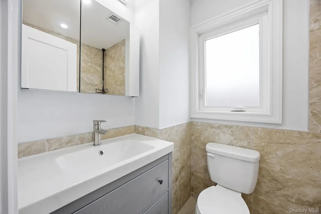 96 Coale Staten Island NY 10314