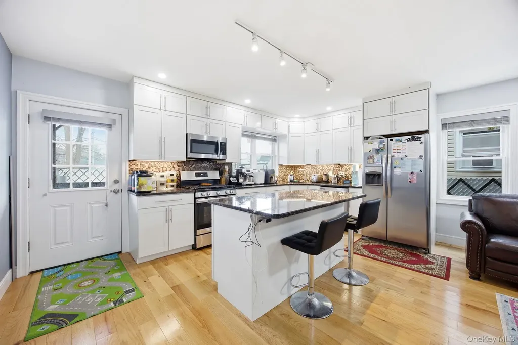 96 Coale Staten Island NY 10314