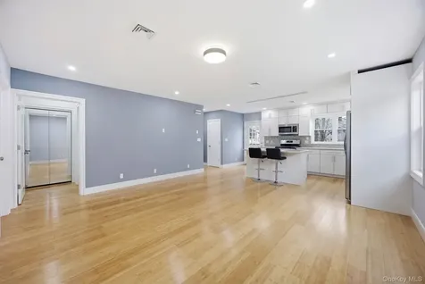 96 Coale Staten Island NY 10314