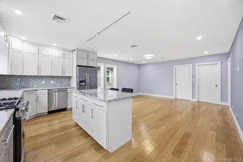 96 Coale Staten Island NY 10314