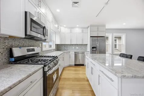 96 Coale Staten Island NY 10314