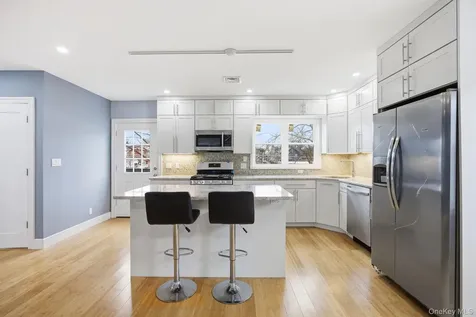 96 Coale Staten Island NY 10314