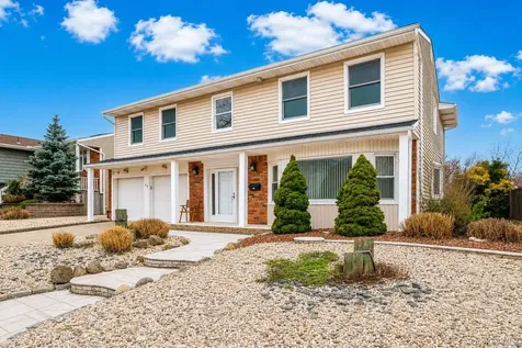 29 Donna Lane Lido Beach NY 11561