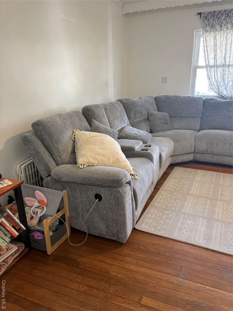 344 E Penn Street Long Beach NY 11561