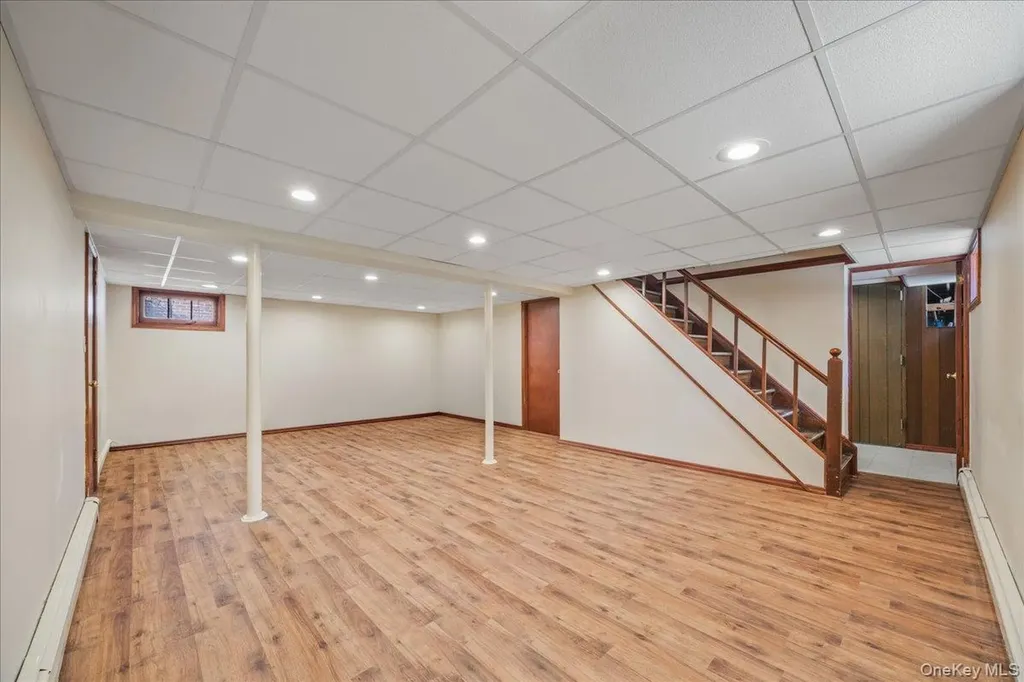 214 Central Boulevard New Hyde Park NY 11040