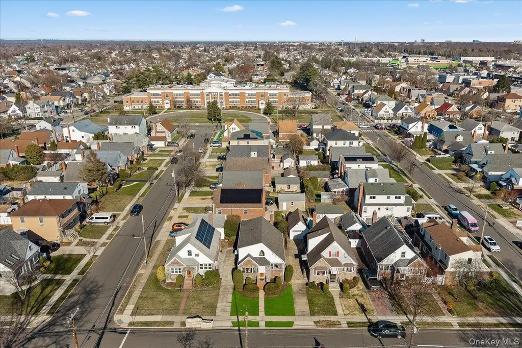 214 Central Boulevard New Hyde Park NY 11040