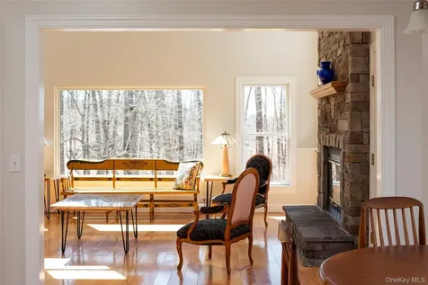 35 Peacock Road Rhinebeck NY 12572