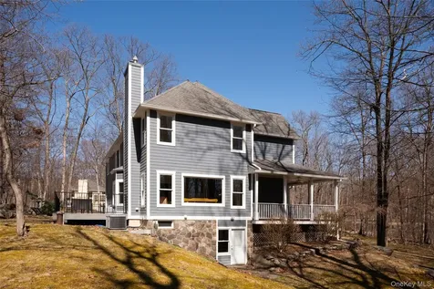 35 Peacock Road Rhinebeck NY 12572