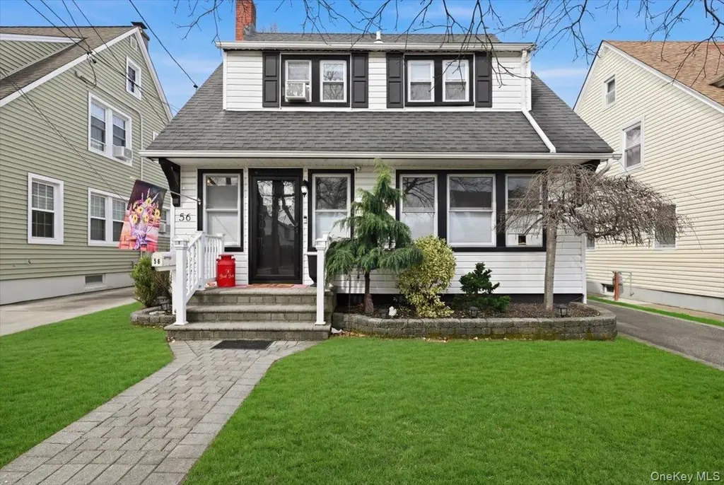 56 Broad Street Williston Park NY 11596