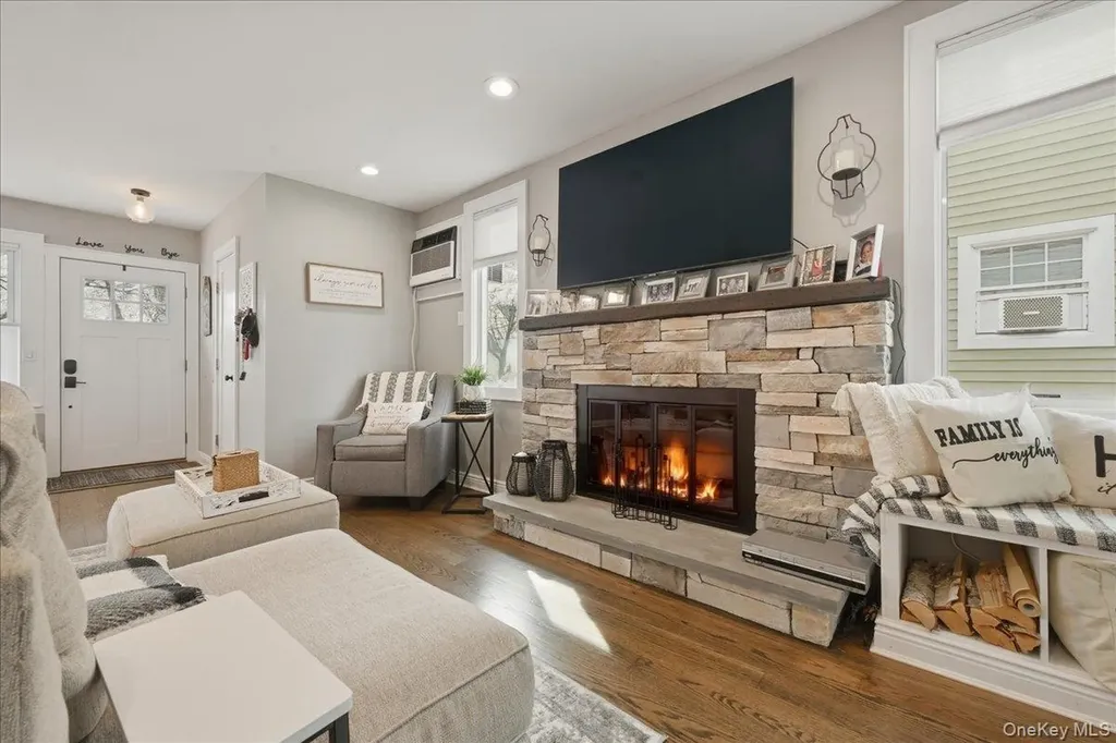 56 Broad Street Williston Park NY 11596
