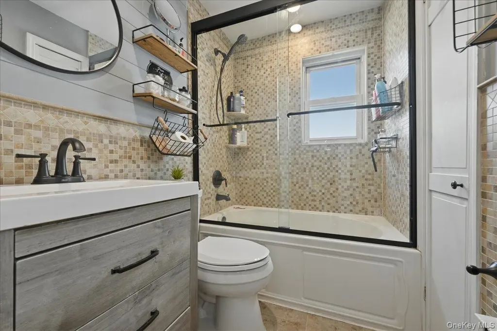 56 Broad Street Williston Park NY 11596