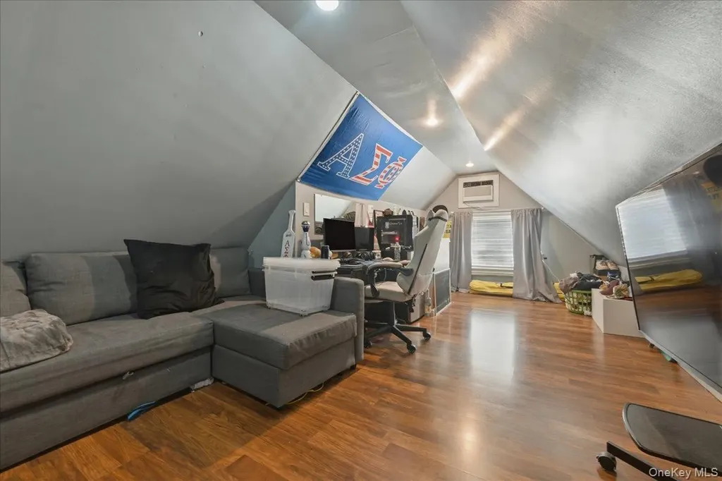 56 Broad Street Williston Park NY 11596