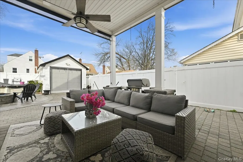 56 Broad Street Williston Park NY 11596