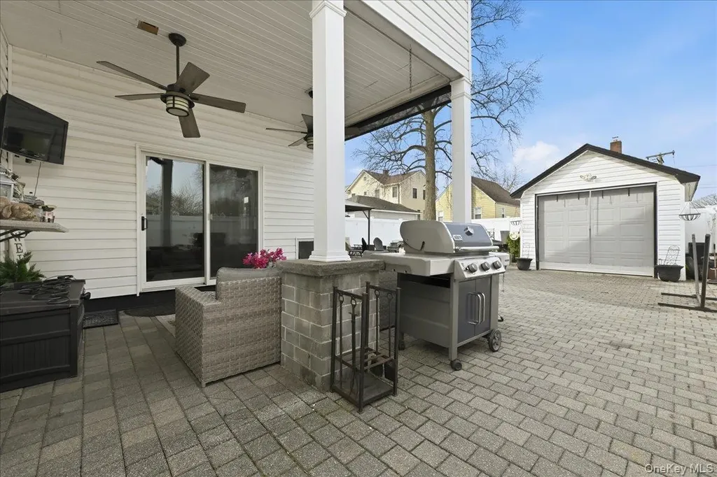56 Broad Street Williston Park NY 11596
