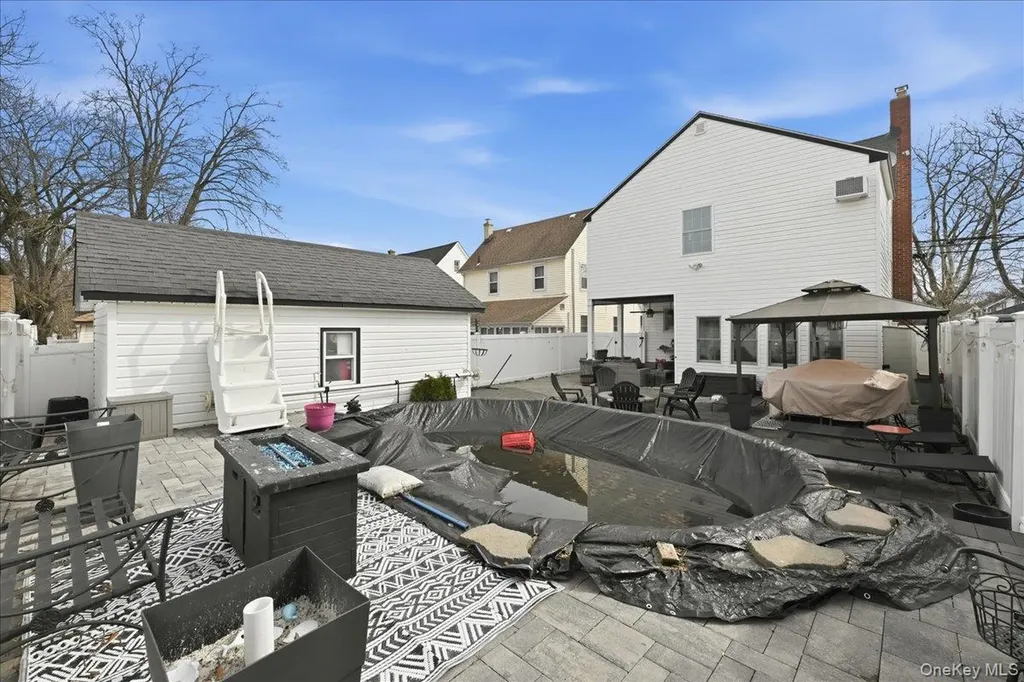 56 Broad Street Williston Park NY 11596