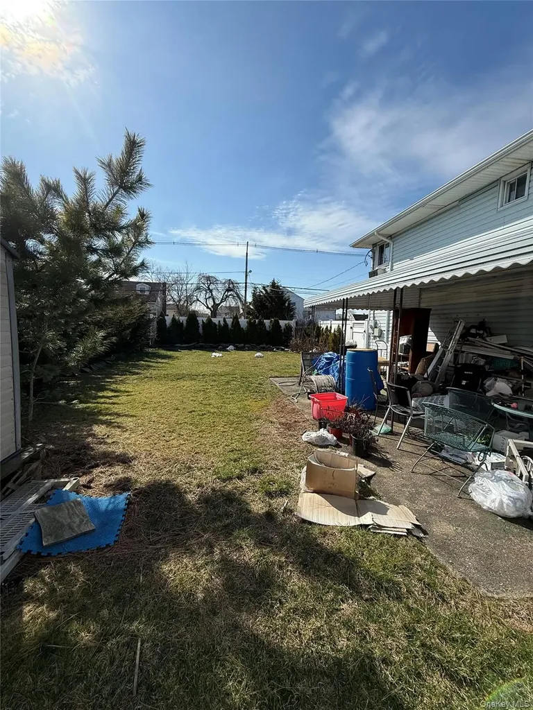 433 Miller Avenue Freeport NY 11520