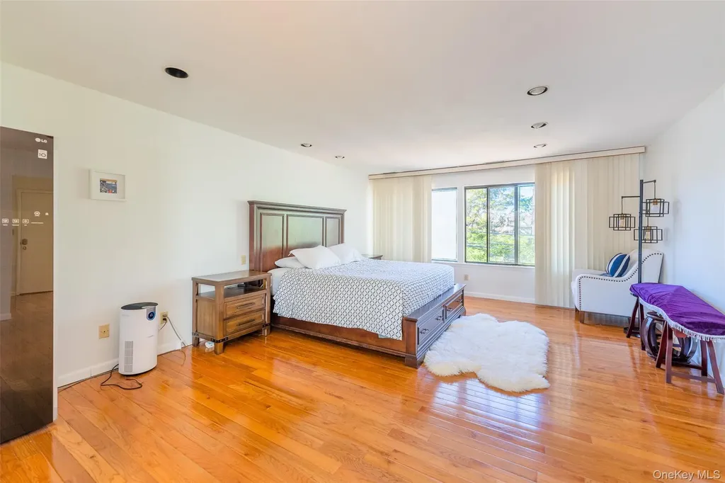 17 Princeton Drive Syosset NY 11791